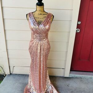 Gorgeous Stunning Sparkly Rose Gold Formal v-Neck Dress 4/6